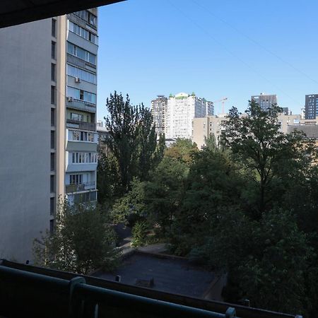 Квартира По Улице Большая Васильковская, 129 Kiev Esterno foto
