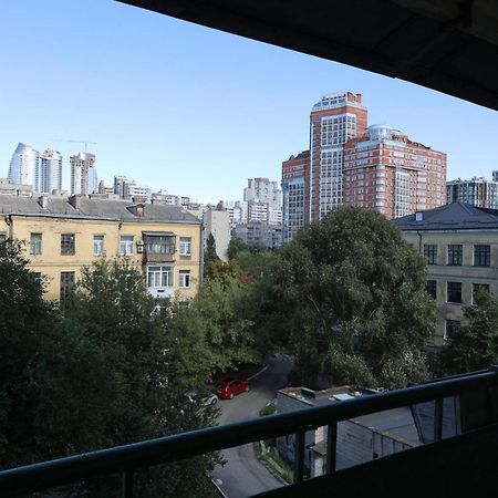 Квартира По Улице Большая Васильковская, 129 Kiev Esterno foto